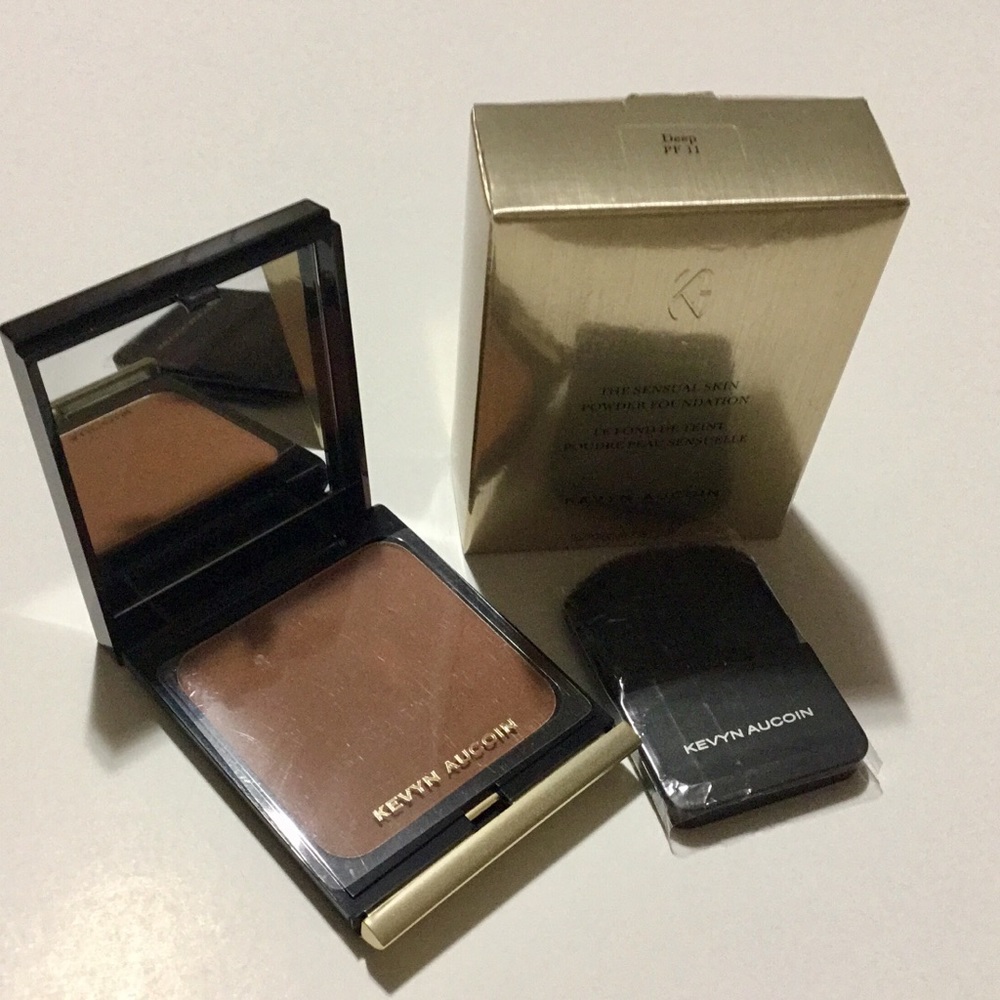 Kevyn Aucoin The Sensual Skin Foundation in Deep
